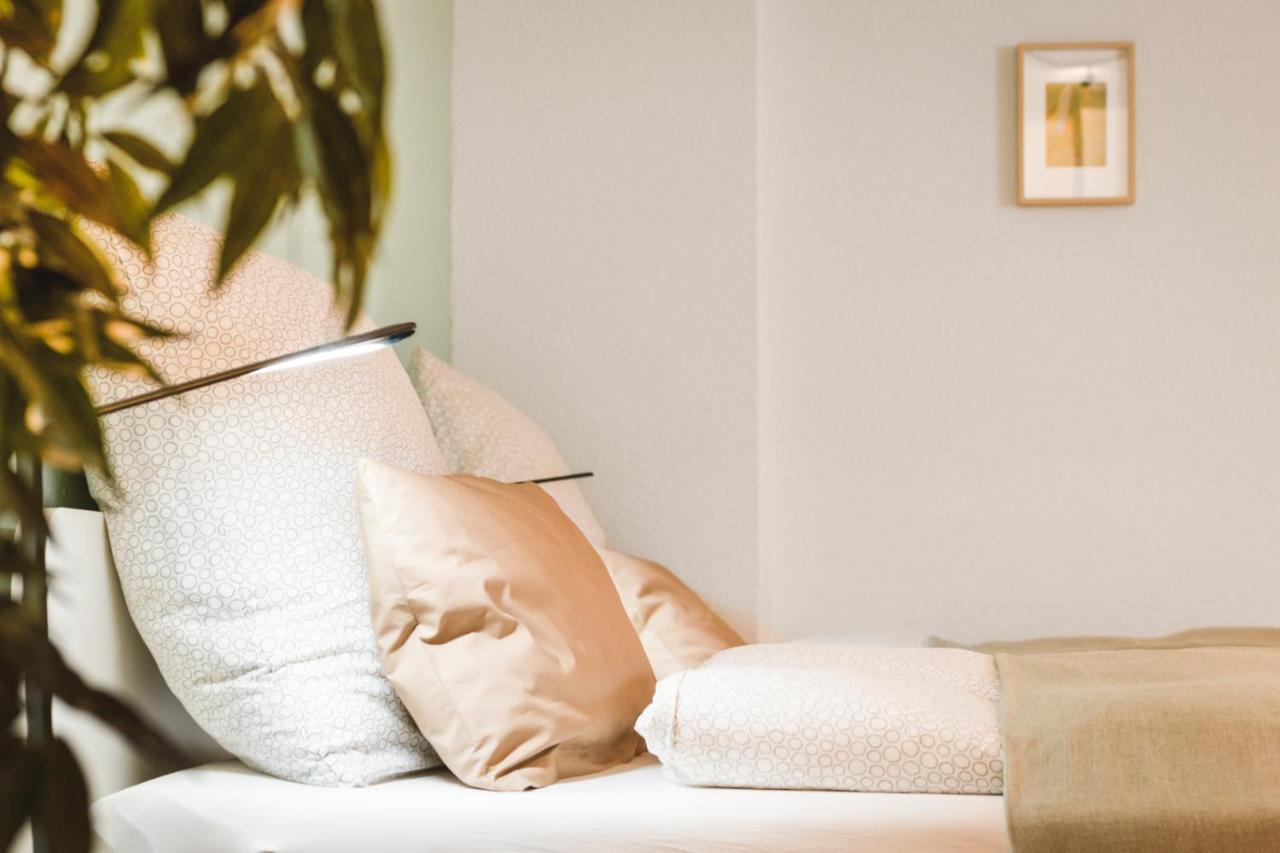 1Br 2Beds - Kleiner Privater Innenhof- Barrierefrei! -Frisch Saniert - Mozart Eins ビーティッヒハイム・ビッシンゲン エクステリア 写真